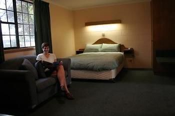 Bridport Bay Inn מראה חיצוני תמונה
